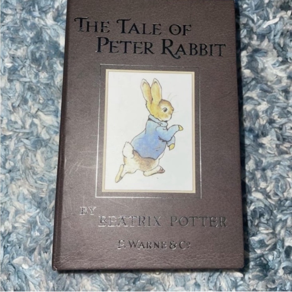 Storybook Cosmetics The Tale of Peter Rabbit Book Makeup NWT